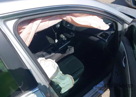 2016 Nissan Sentra Fe+ S/S/Sl/Sr/Sv z USA, uszkodzony, nr VIN 3N1AB7AP2GY215417